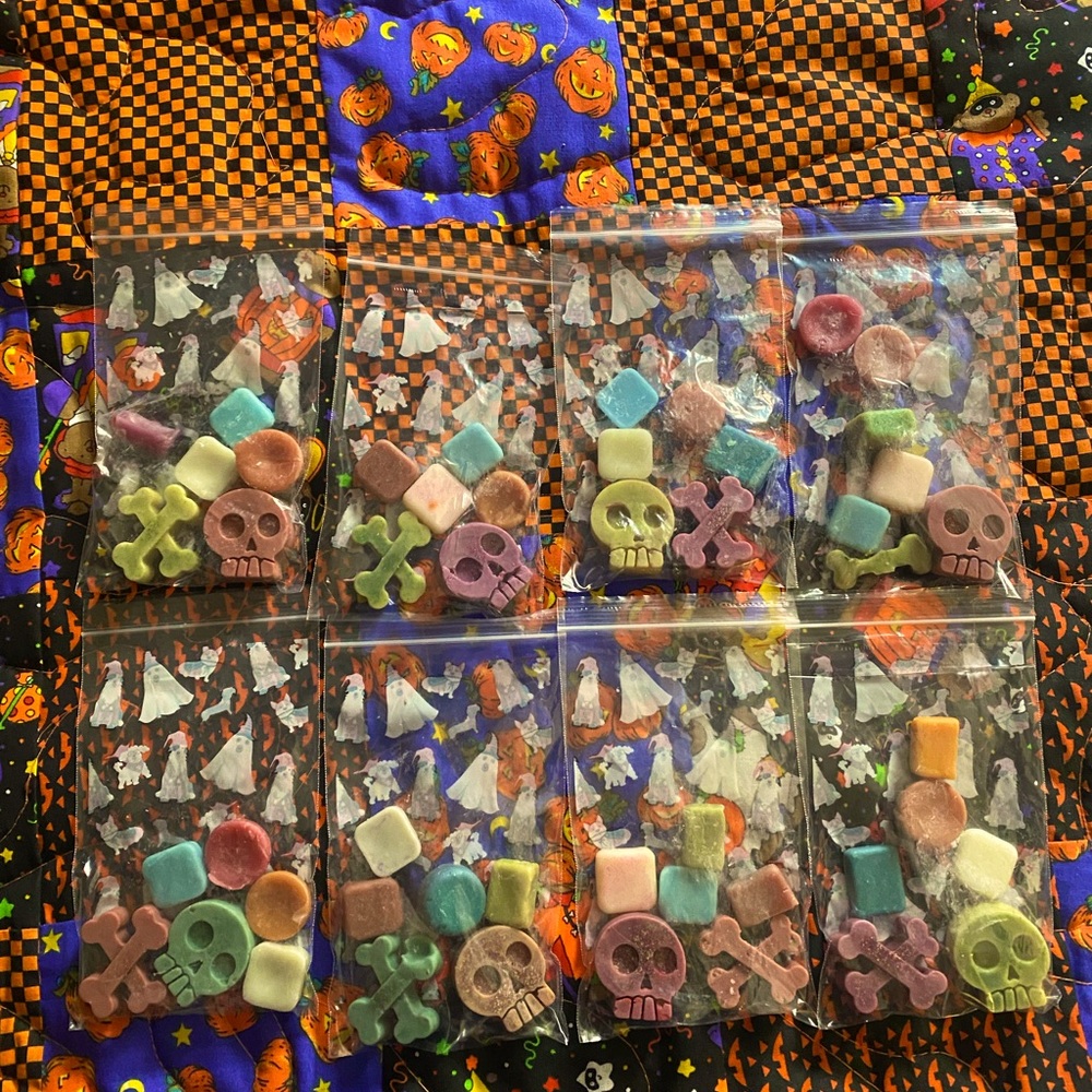 Halloween Wax Melts ( scents are from Bath and Body Works )